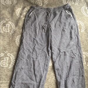 Women’s loose checkered pants